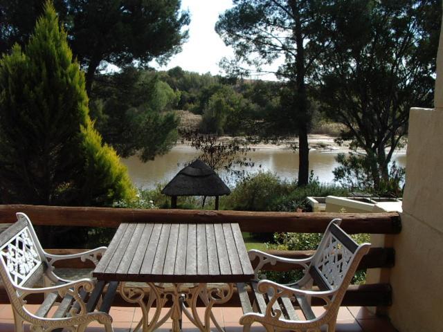 Riverside Lodge & Conference Center Aliwal North Exterior photo